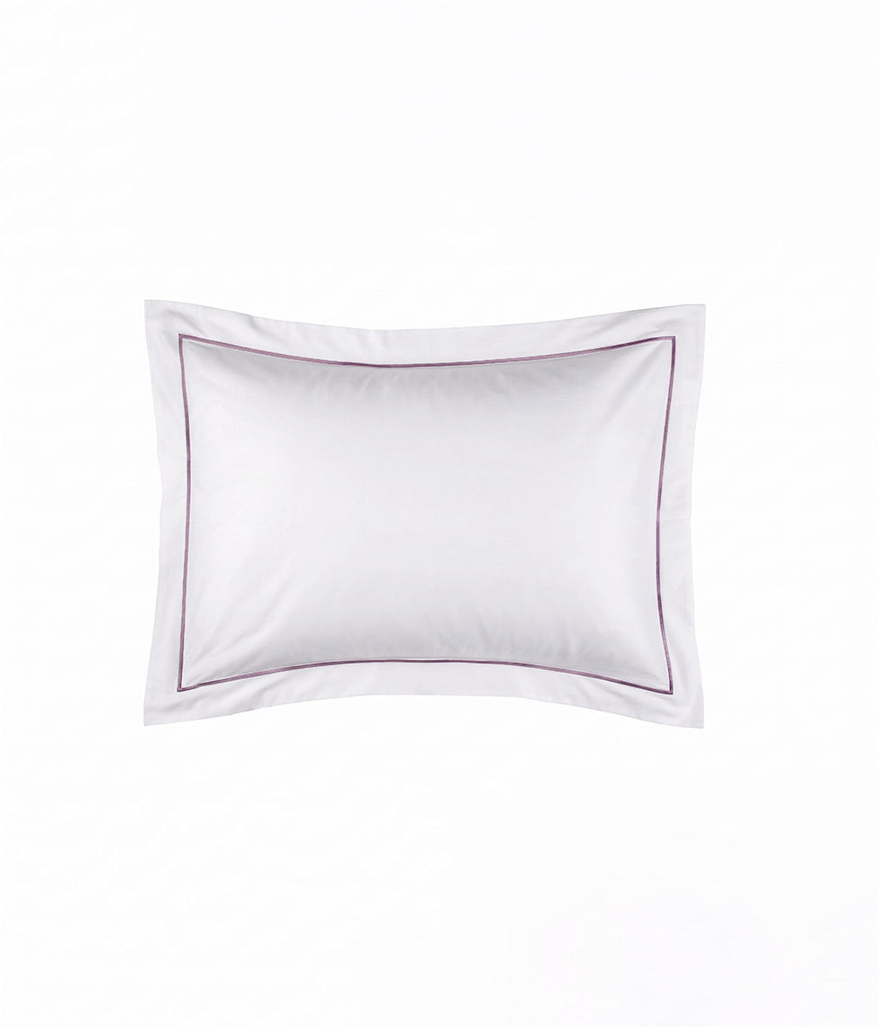Satino pagalvės užvalkalas Oxford su Lavender dekoratyviniu peltakiu Solid Milky White