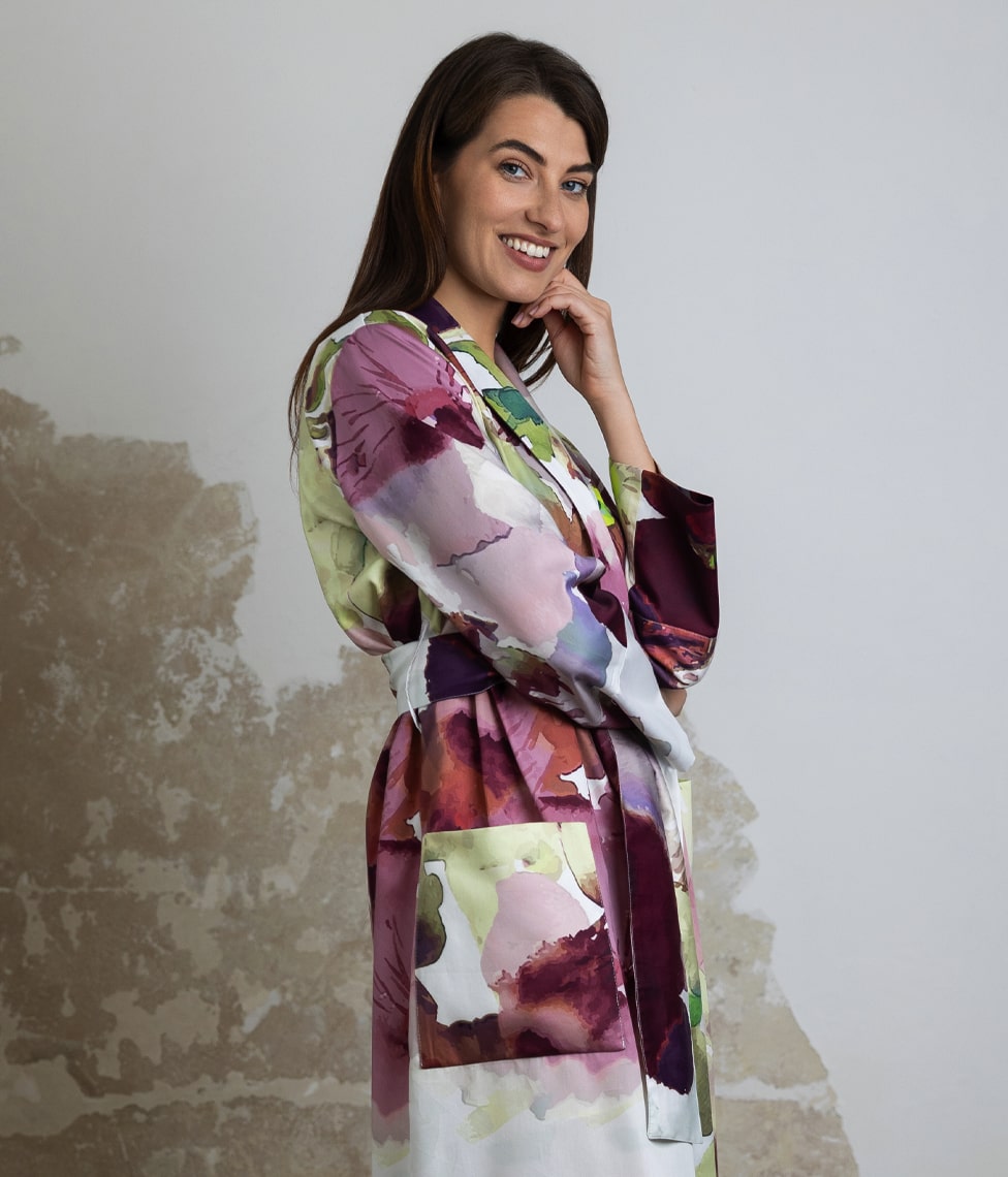 Klasikinis Satino Chalatas Flower Mist (marga), 5 nuotrauka