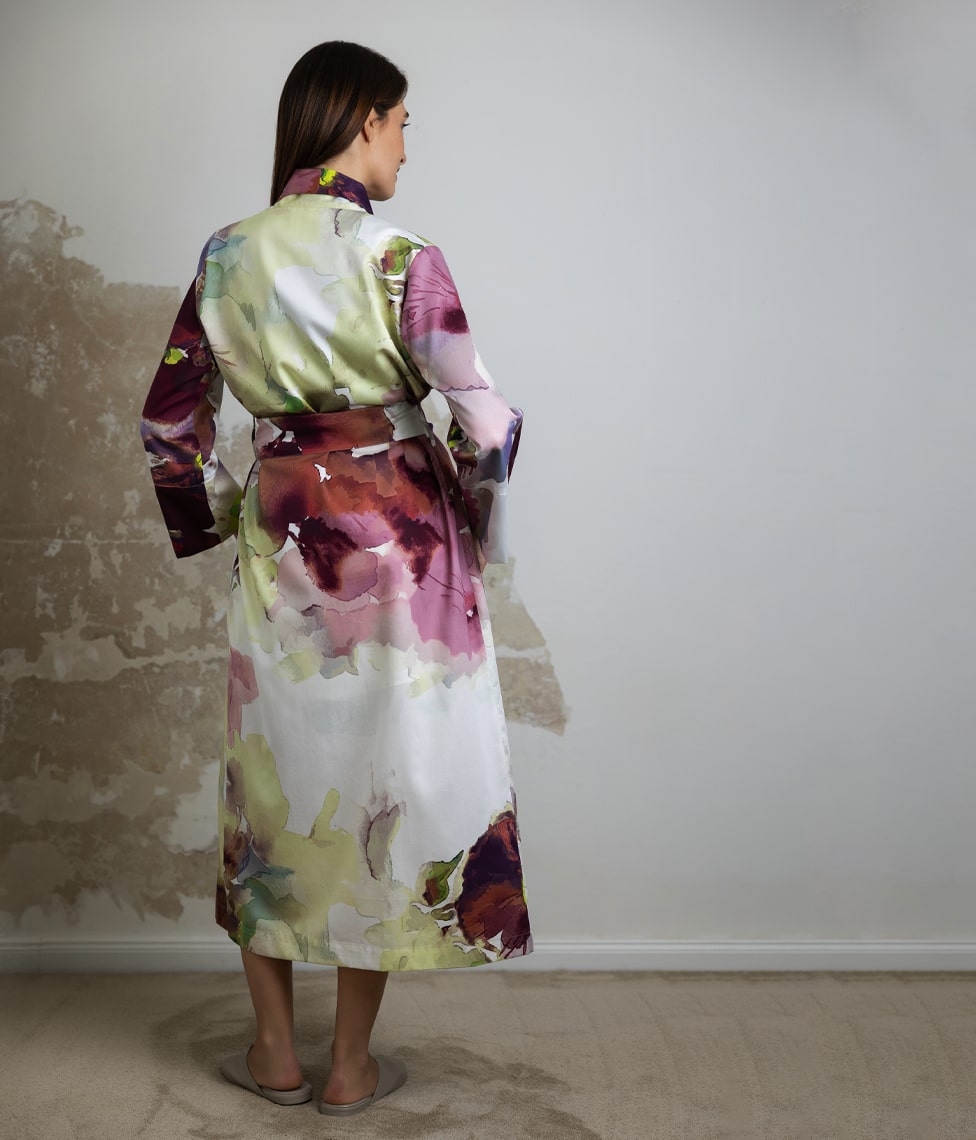 Klasikinis Satino Chalatas Flower Mist (marga), 6 nuotrauka