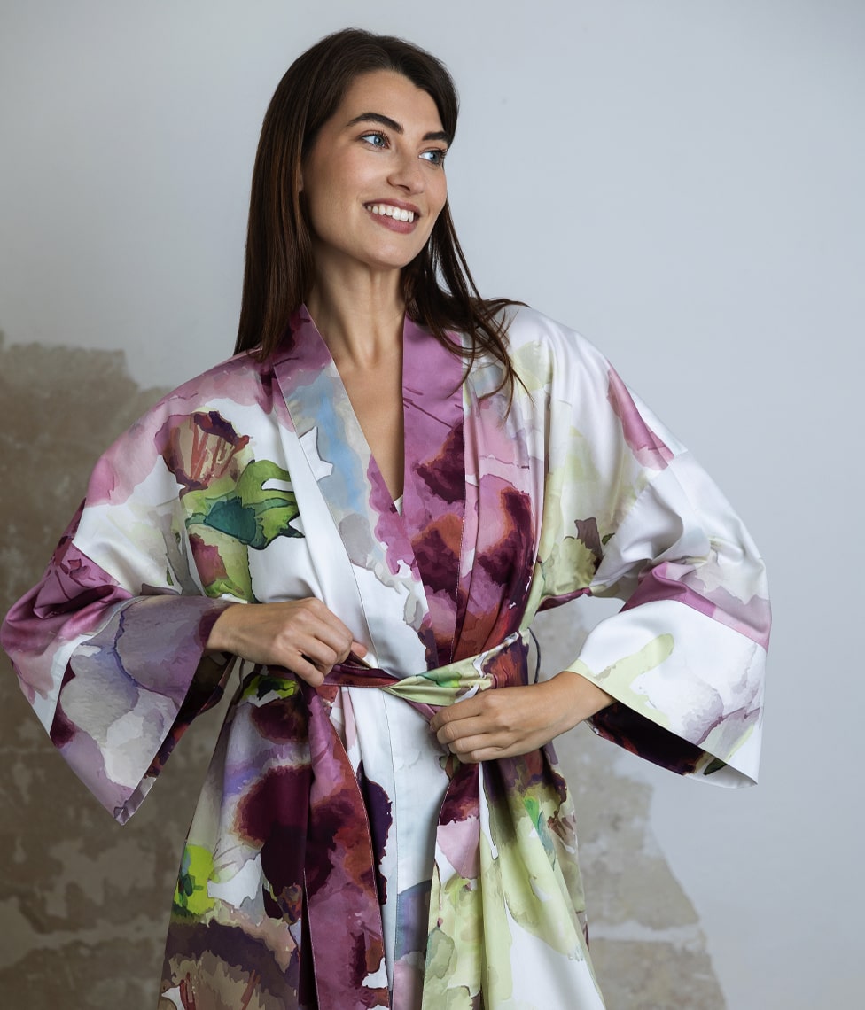 Satino Chalatas Kimono Flower Mist (marga), 3 nuotrauka