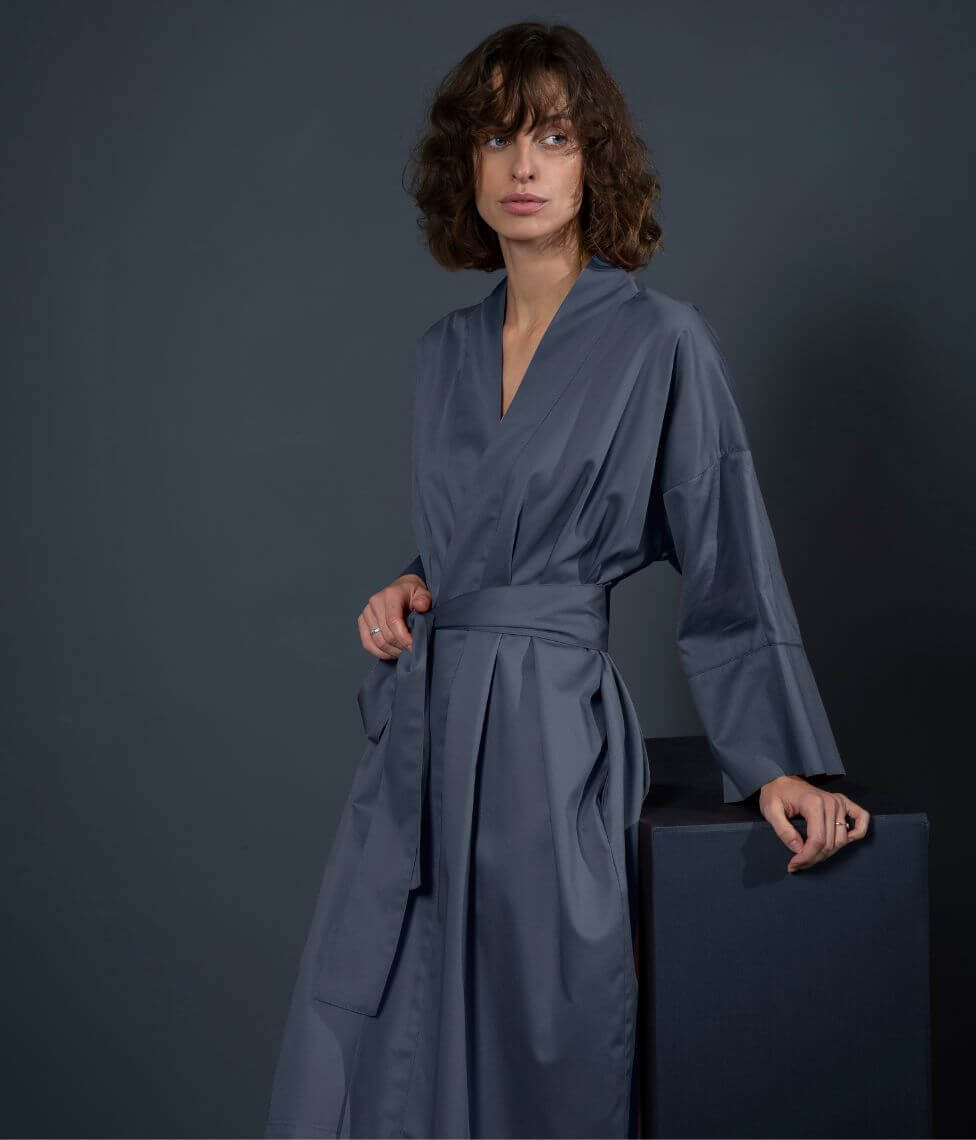 Satino chalatas kimono Solid Oxford Blue (mėlyna), 2 nuotrauka