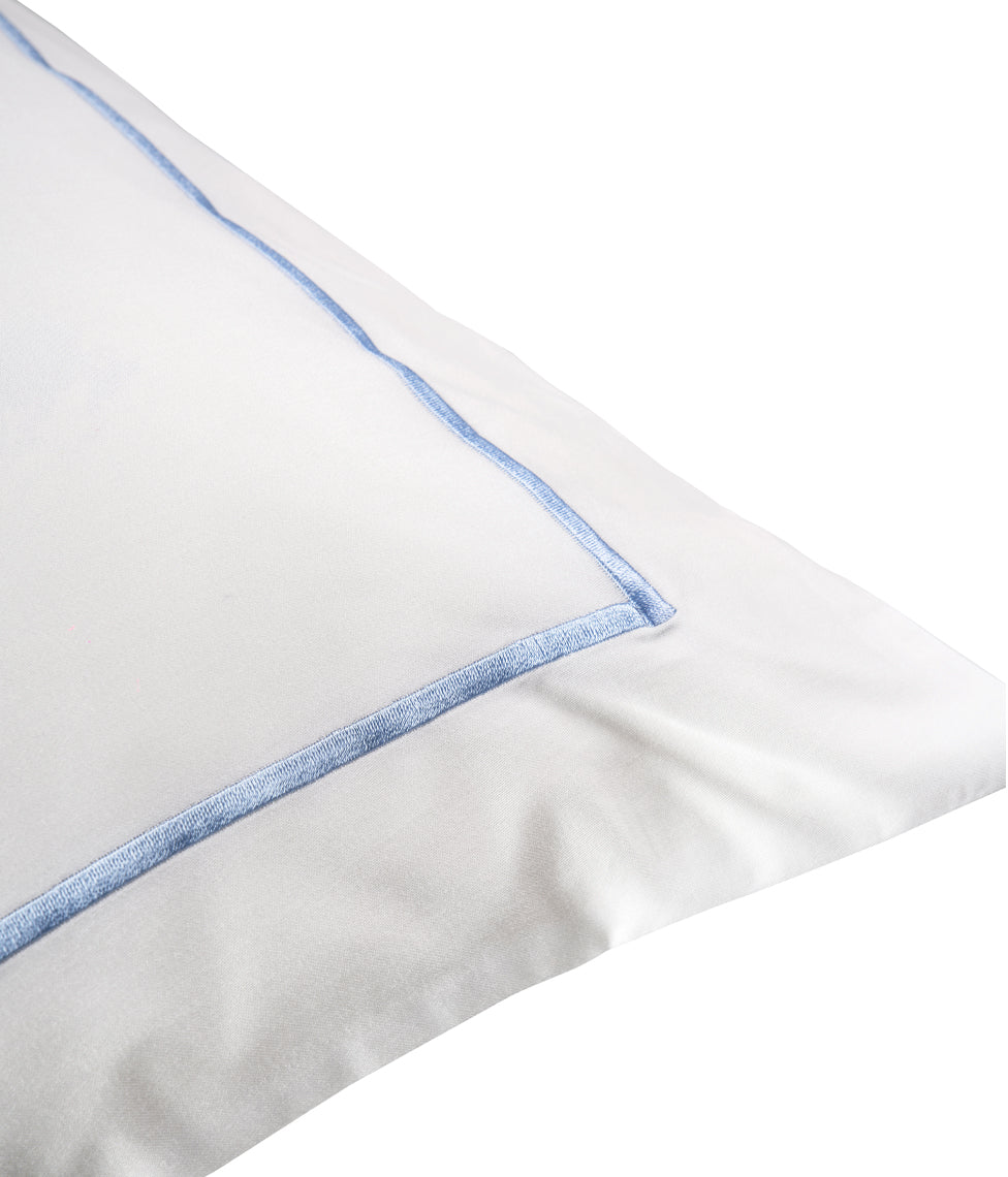 Satino pagalvės užvalkalas Solid White su siuvinėjimu (balta), 2 nuotrauka