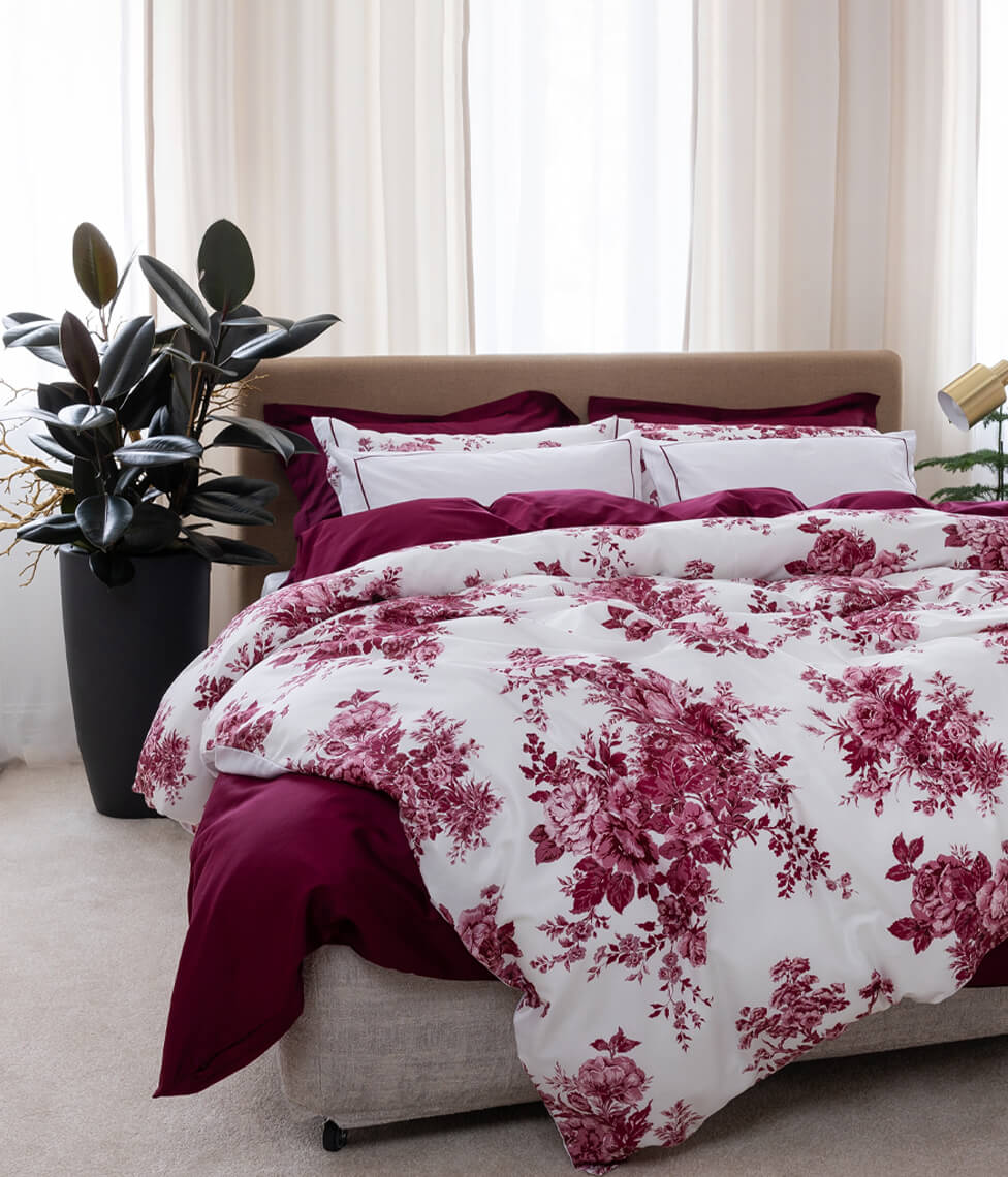 Satino patalynės komplektas Eternal Rose Burgundy/Optical White (burgundiška)