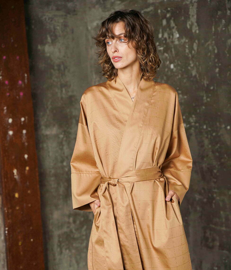Chalatas kimono Chess IQ Cinnamon (cinamono, rusva), 2 nuotrauka