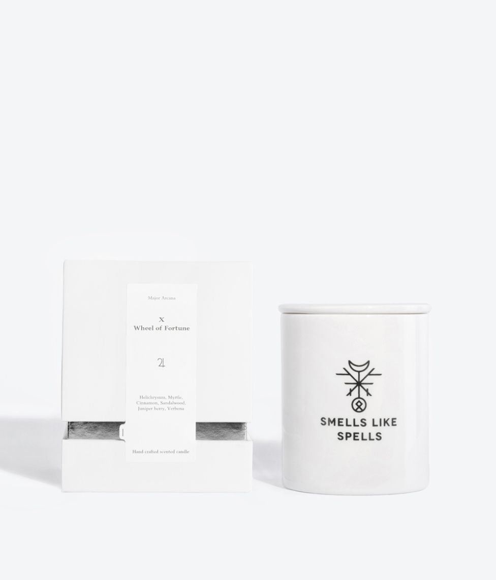 Žvakė SMELLS LIKE SPELLS, 10 nuotrauka