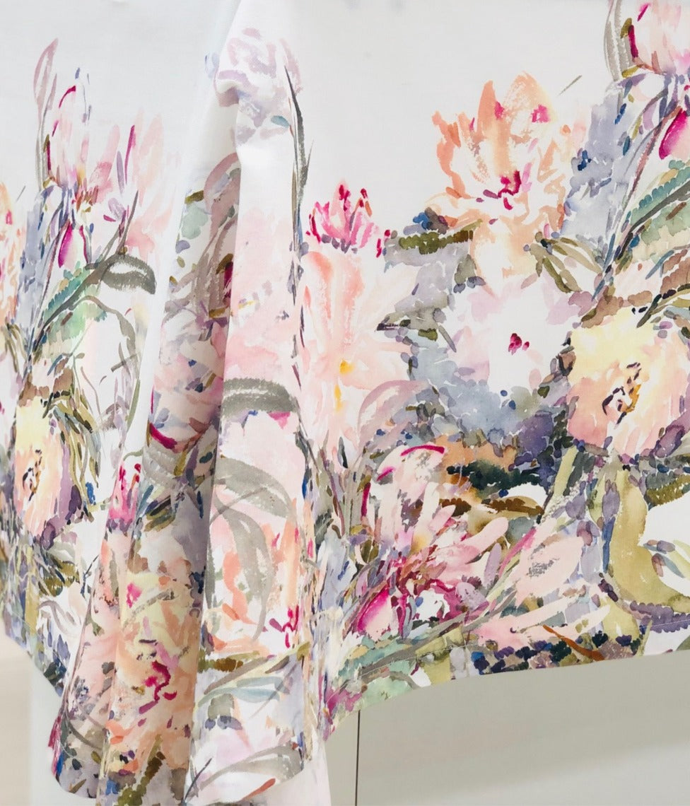 Staltiesė Floral Sense by Kmieliauskaitė (marga), 4 nuotrauka