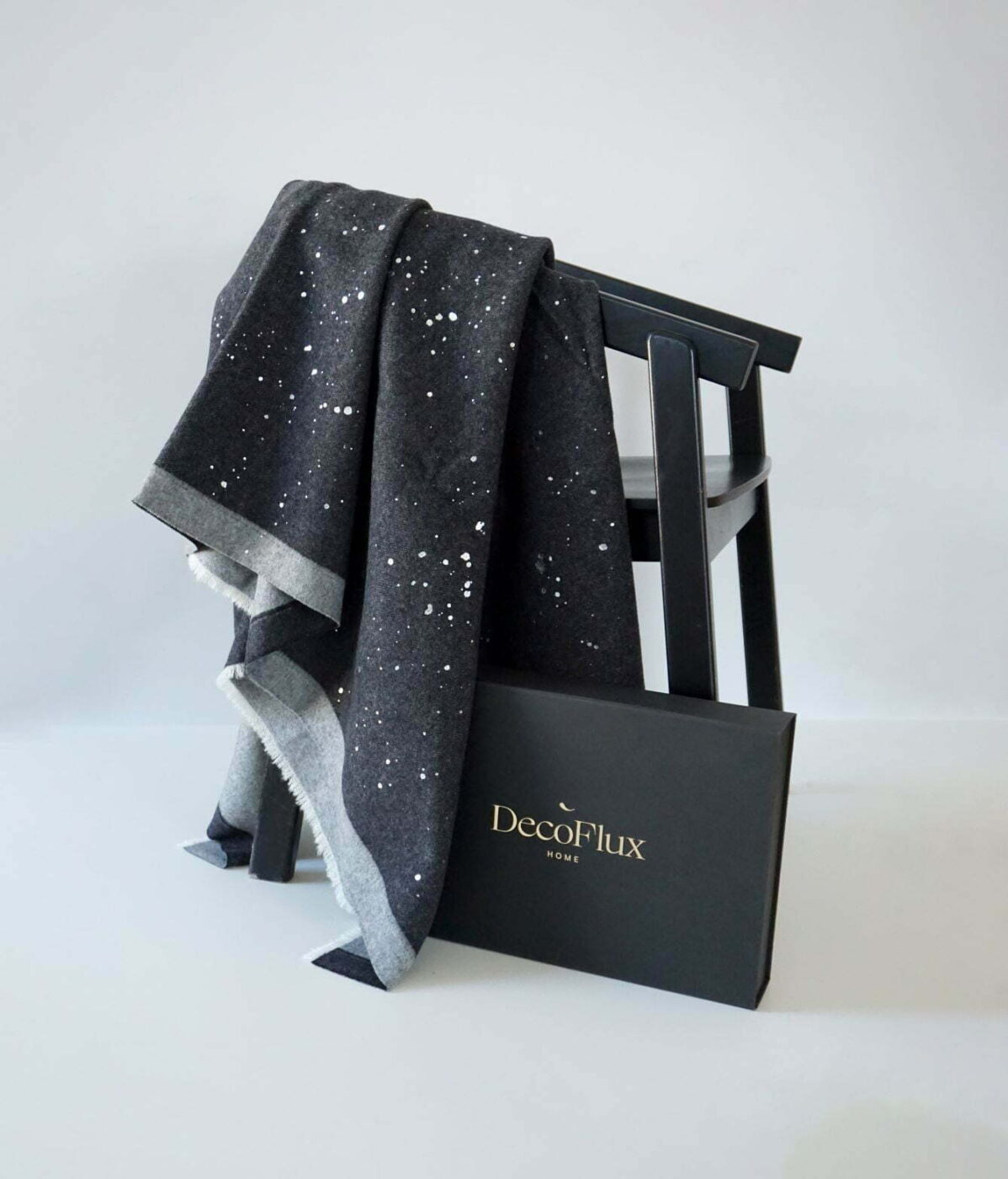 Merino vilnos pledas Cosmos Black Silver
