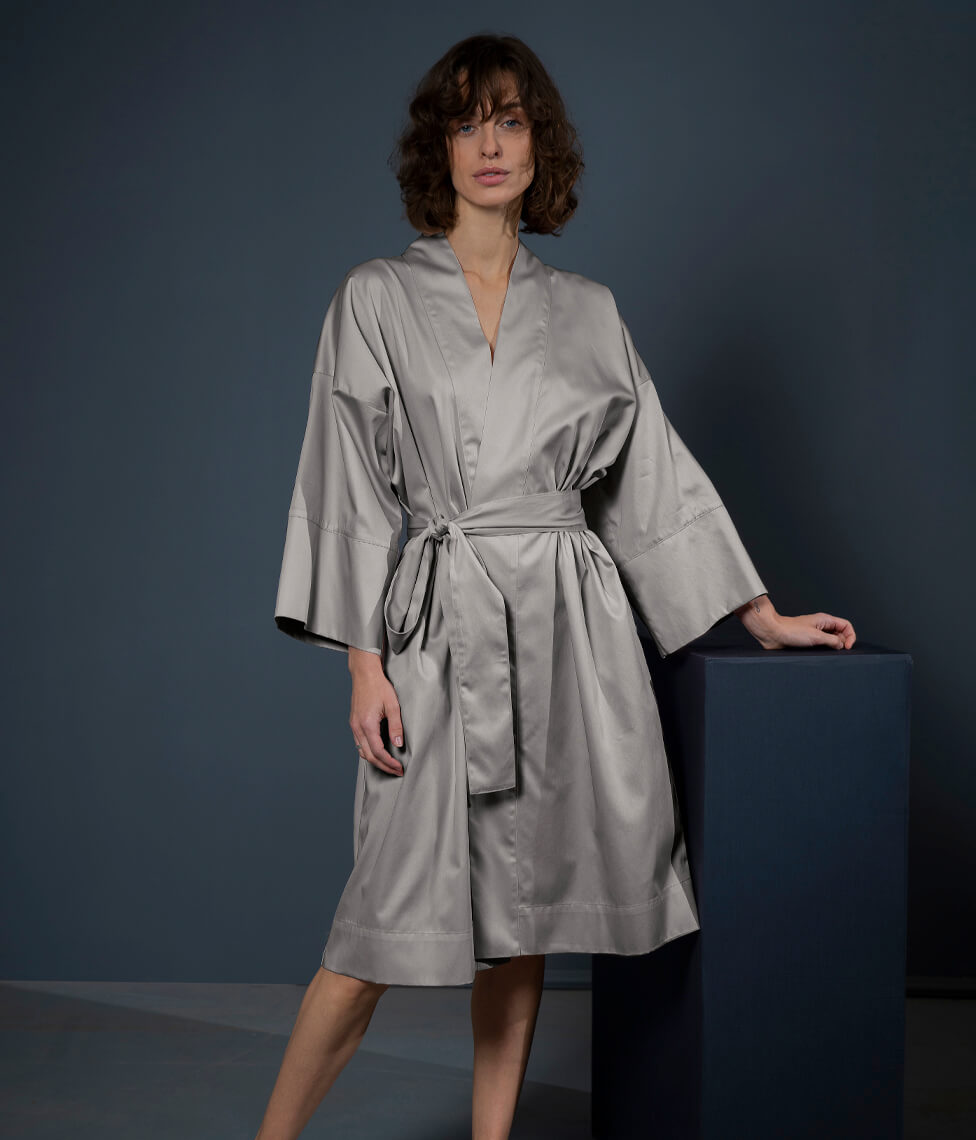 Satino chalatas kimono Solid Taupe (pilka), 2 nuotrauka
