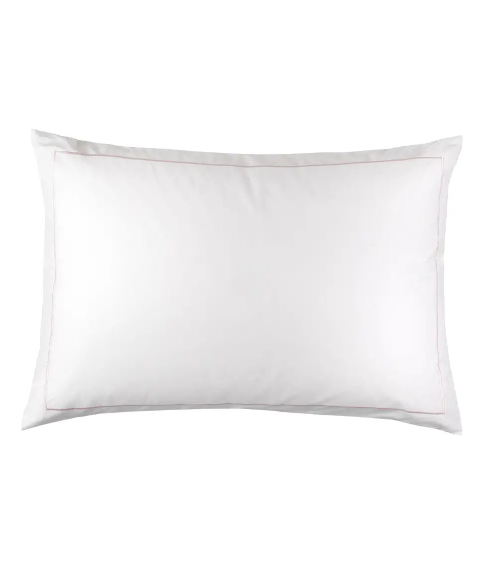 Satino pagalvės užvalkalas Solid White su Primrose Pink siuvinėtu peltakiu (rausva)