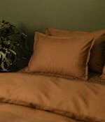 Satino pagalvės užvalkalas Stripe In Line Cinnamon