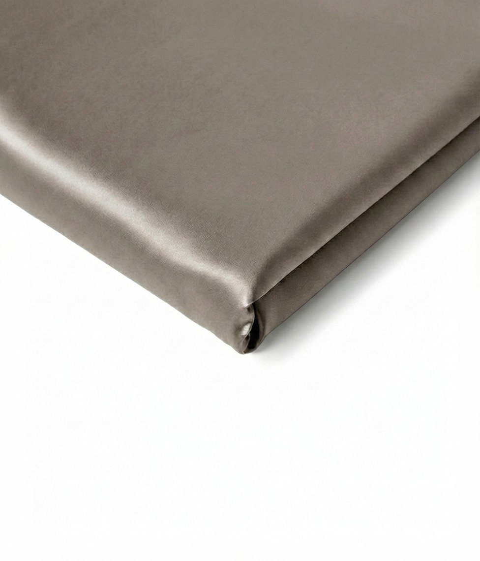 taupe4 Šilko paklodė be gumos Solid Luxor Taupe - Image 1